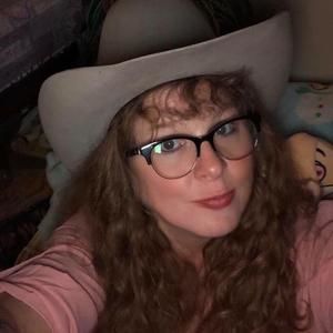 Meet your Posher, Becky